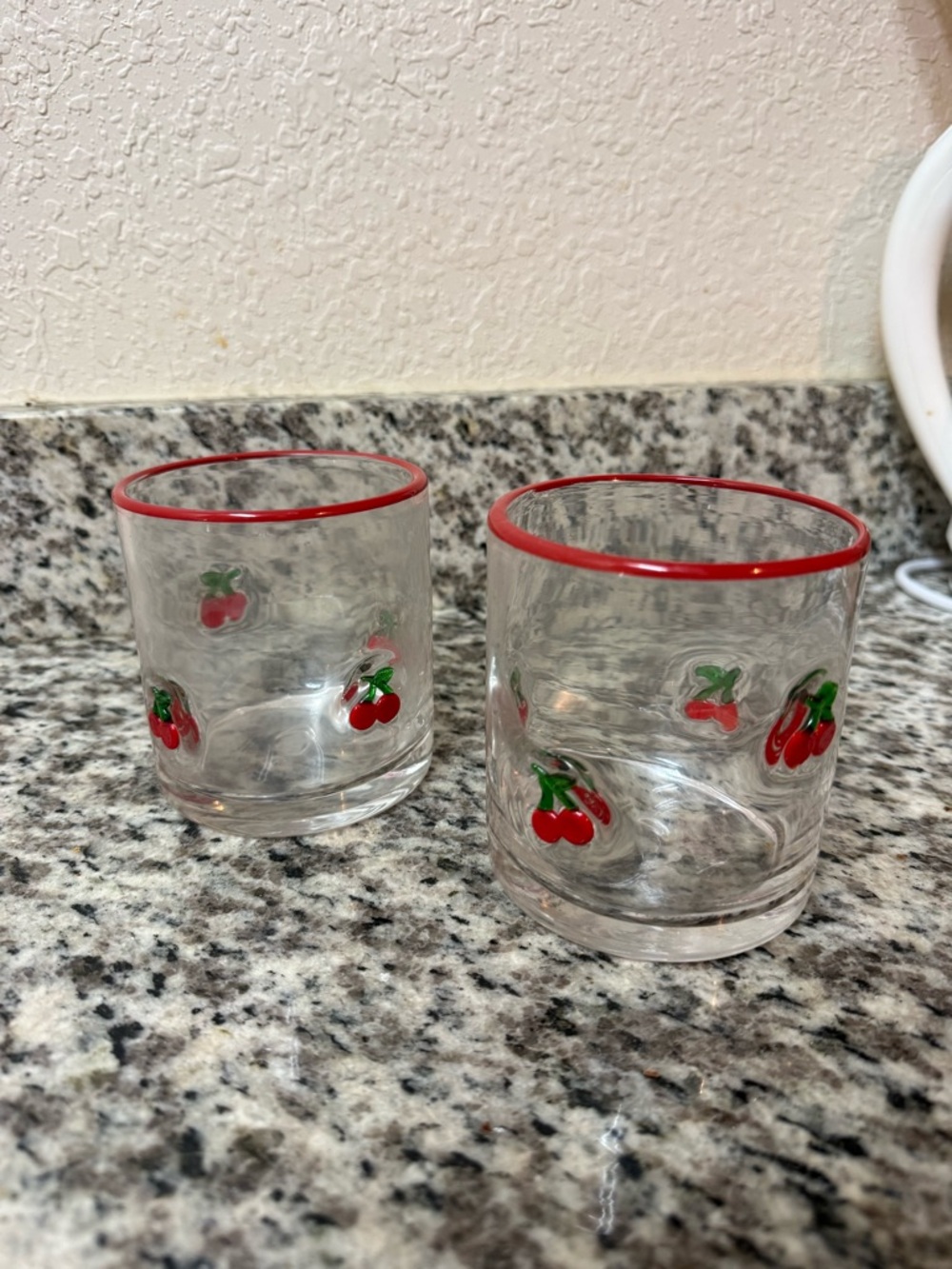 Set of 2 Clear Glass Cherry Tumbler Cups with Red Rim - Picture 3 of 4